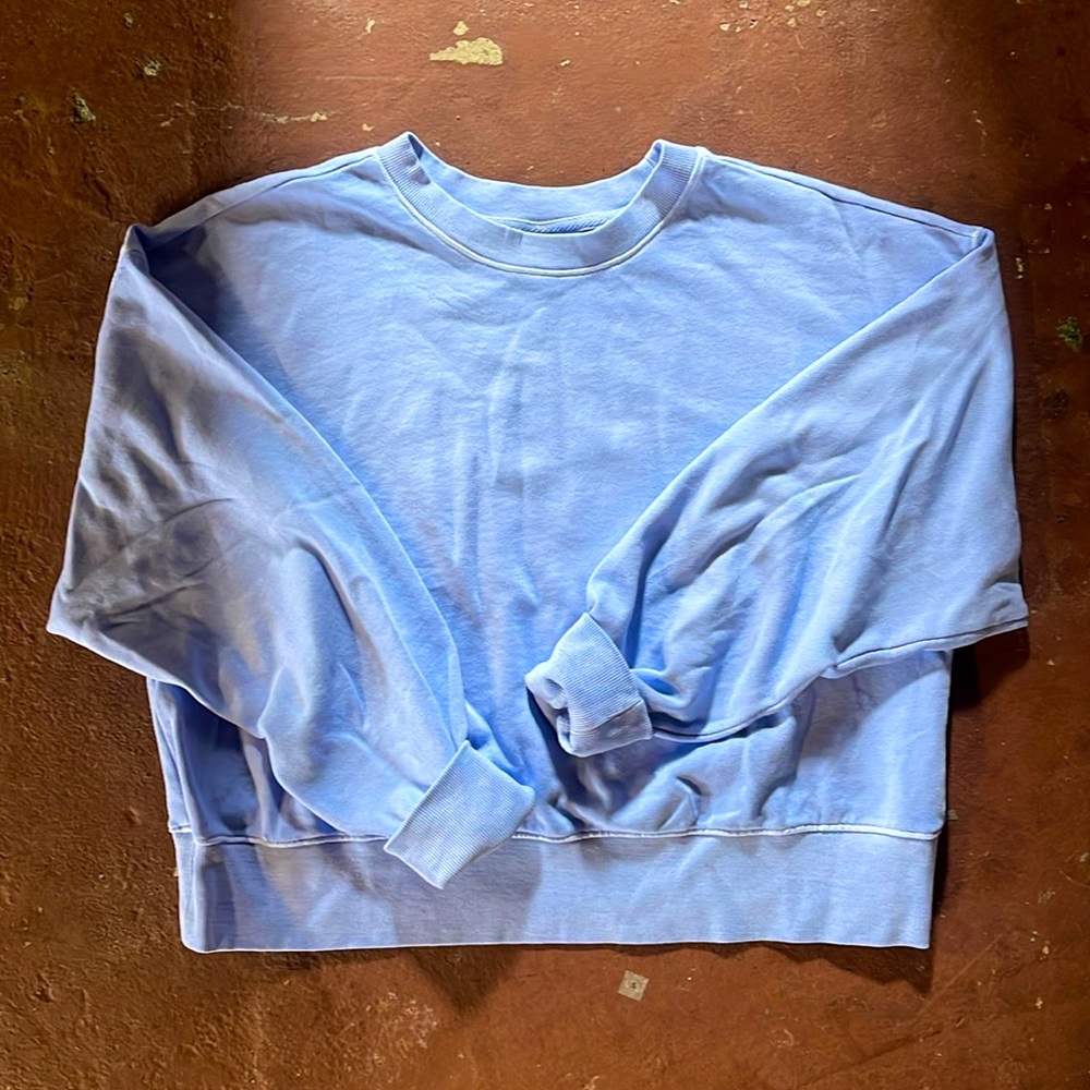 OLD NAVY CREWNECK